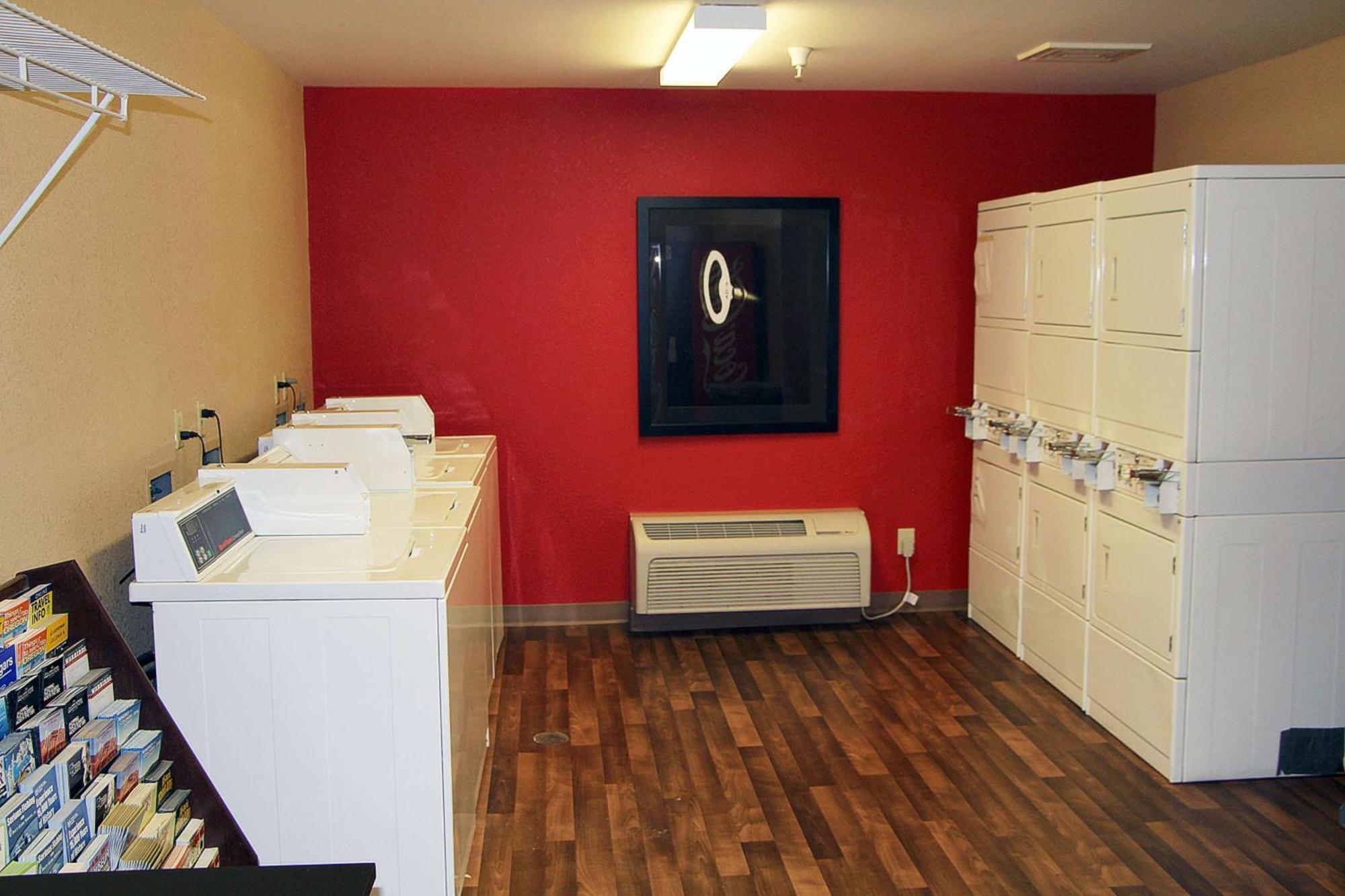 Extended Stay America Suites - Portland - Beaverton Hillsboro - Eider Ct Eksteriør billede