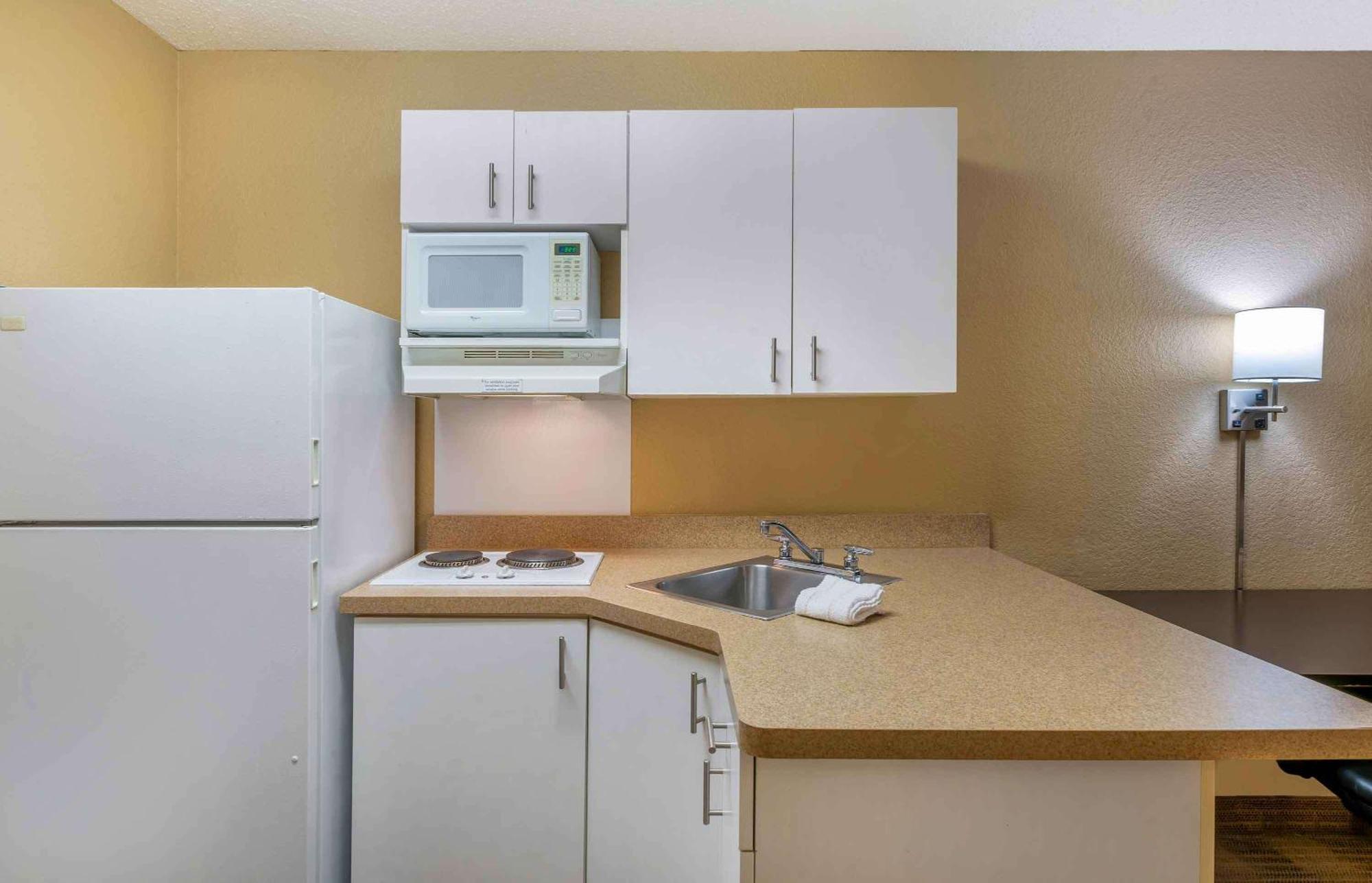 Extended Stay America Suites - Portland - Beaverton Hillsboro - Eider Ct Eksteriør billede
