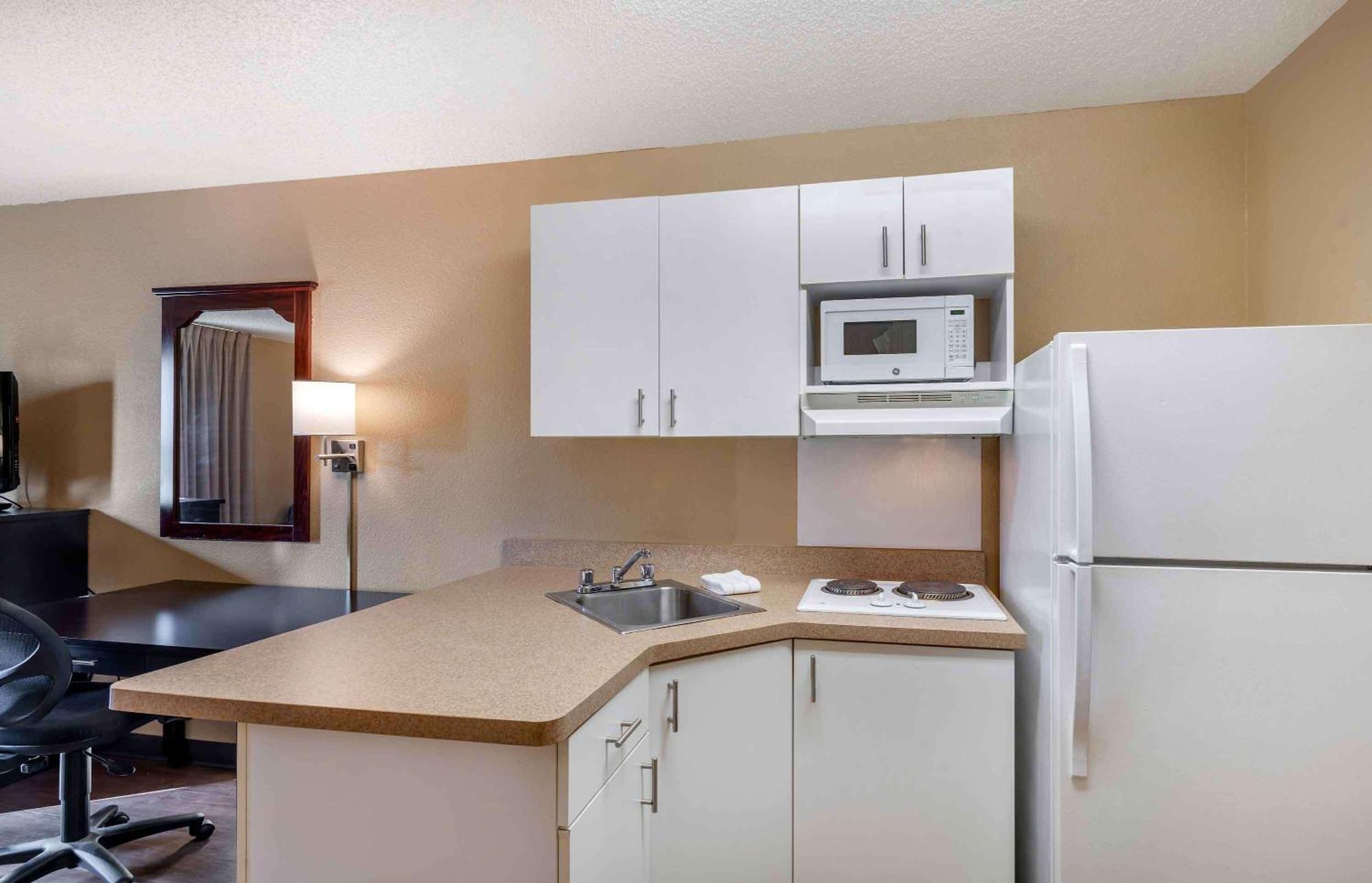 Extended Stay America Suites - Portland - Beaverton Hillsboro - Eider Ct Eksteriør billede